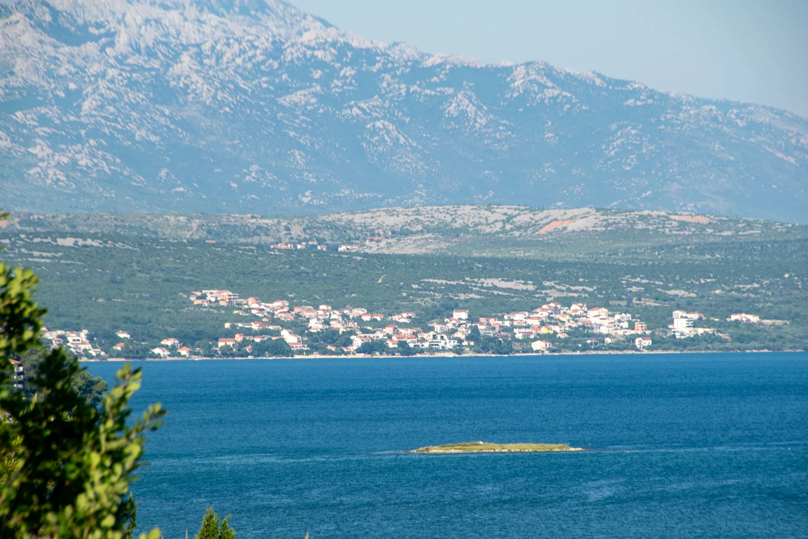 Pogled na more i Velebit
