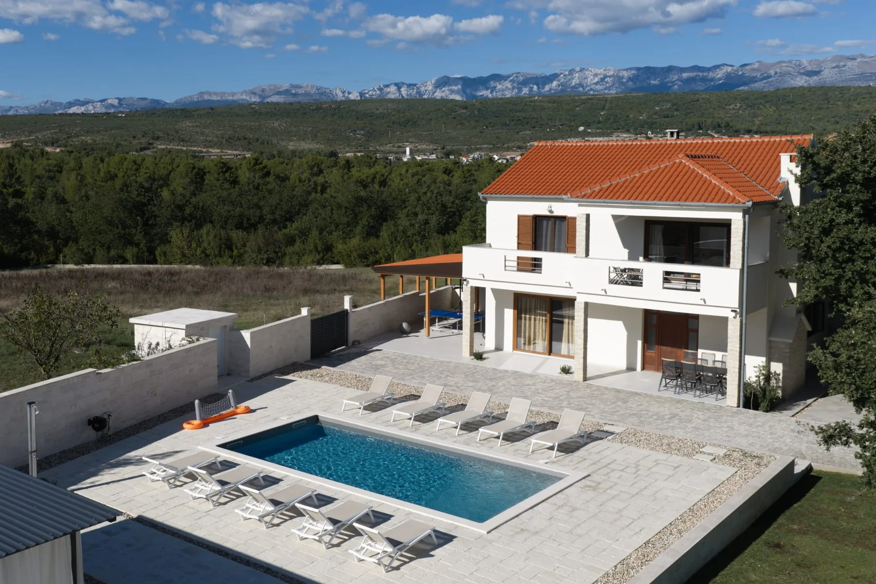 Villa Zen Garden s bazenom i pogledom na prirodu